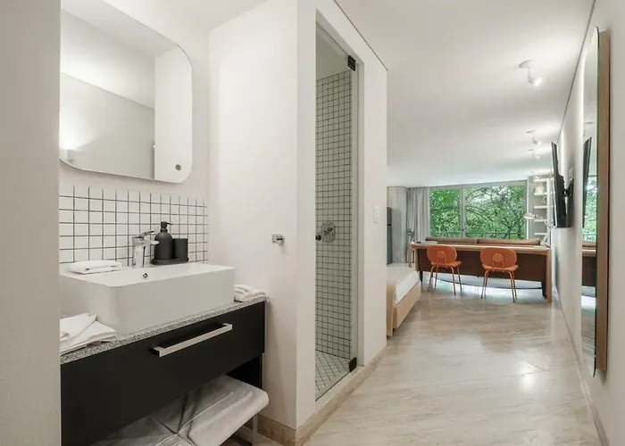 Par 503 Apartment *